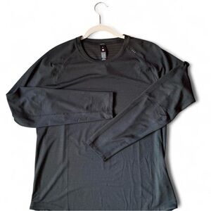 ‘License To Train’ Longsleeve by lululemon NWT Medium